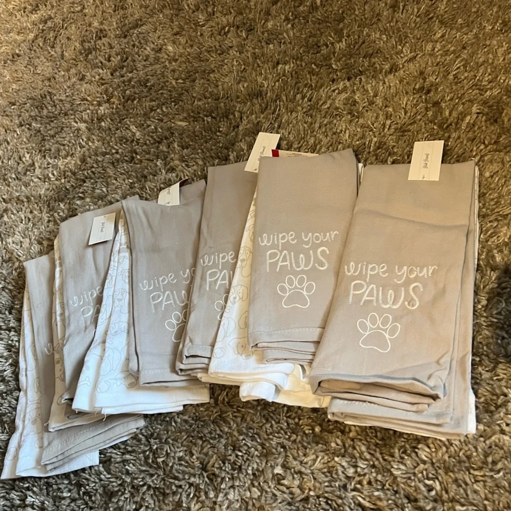 NWT Target Wipe Your Paws‎ dish towel set